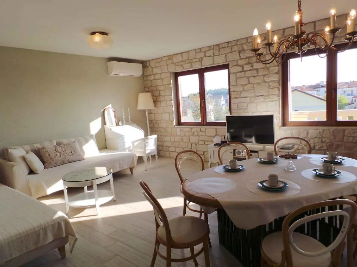 Apartments In Porec/Istrien 38388