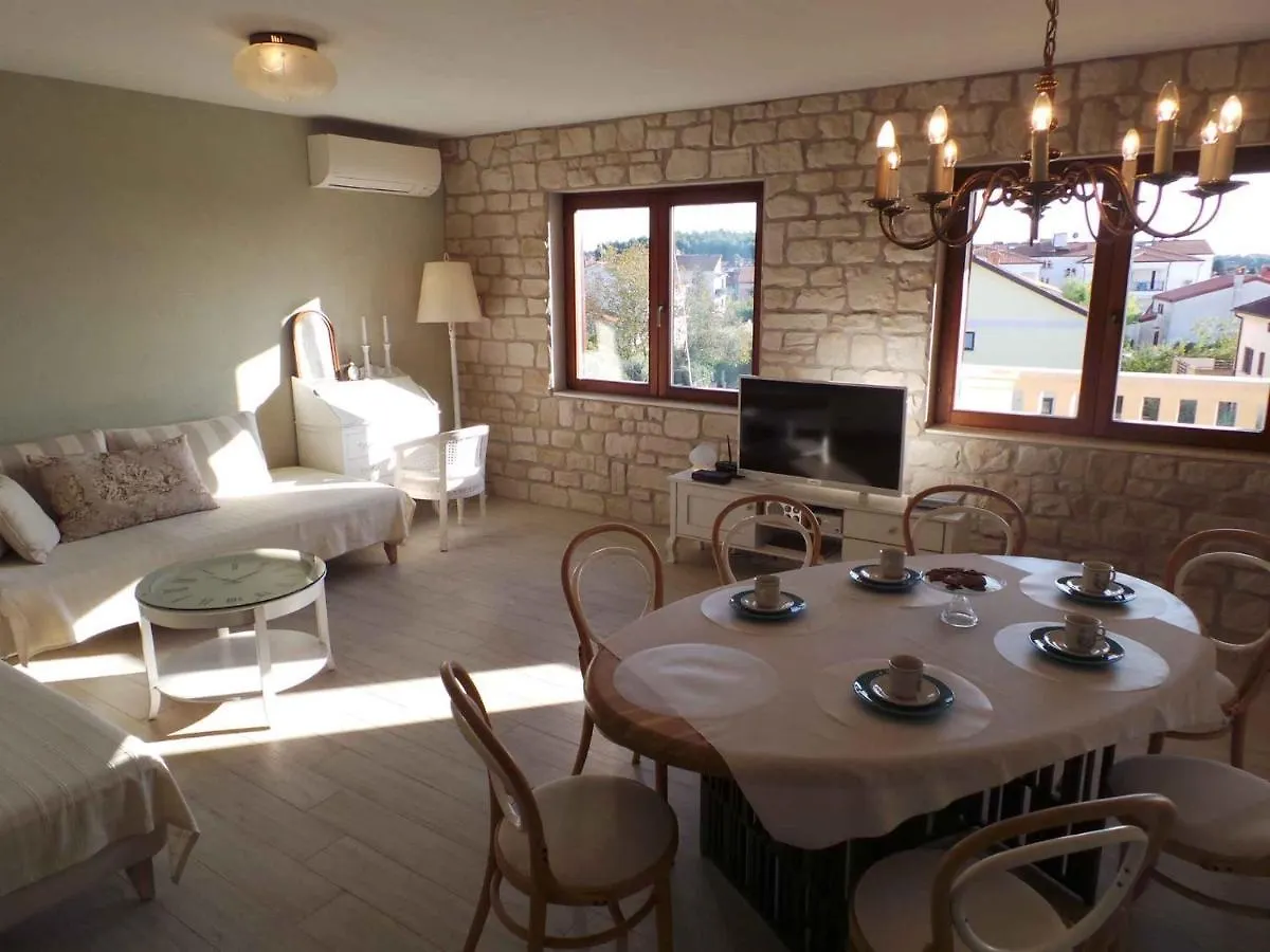 Apartments In Porec/Istrien 38388 Croácia