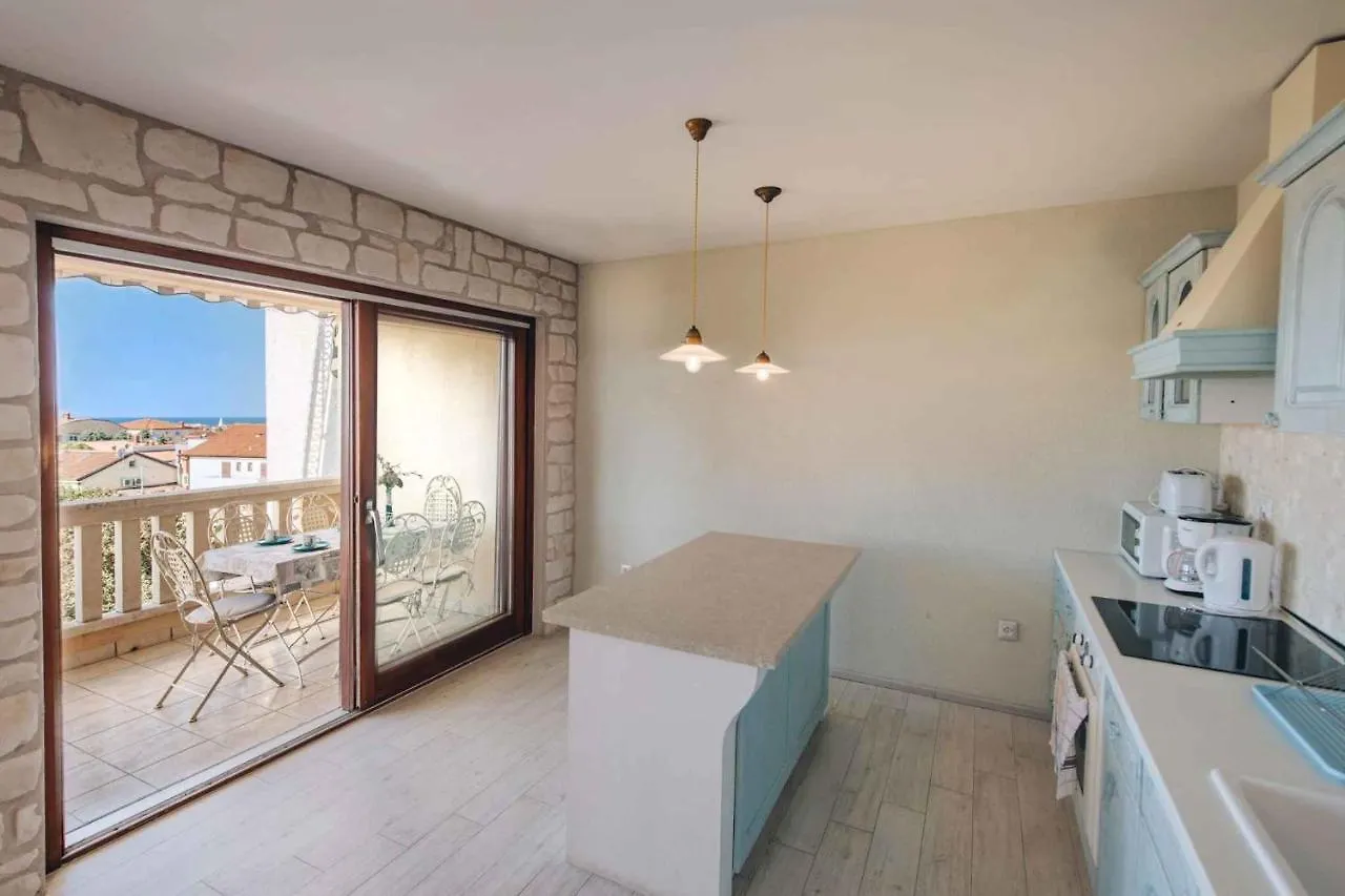 Apartments In Porec/Istrien 38388